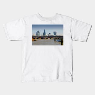 London Cityscape Blackfriars Bridge England Kids T-Shirt